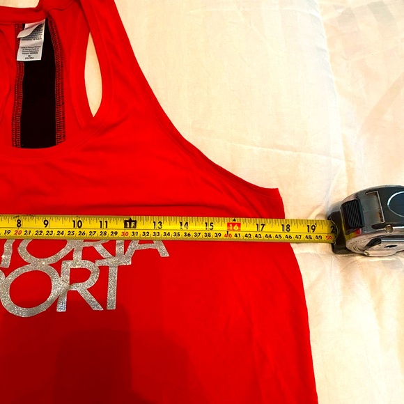 Victoria sport tank top tie back medium red - Picture 2 of 8